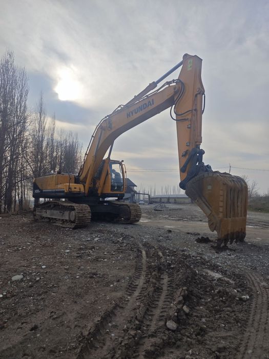 Hyundai 300LC sotiladi