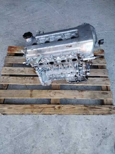 Двигатель Авенсис 1.8л