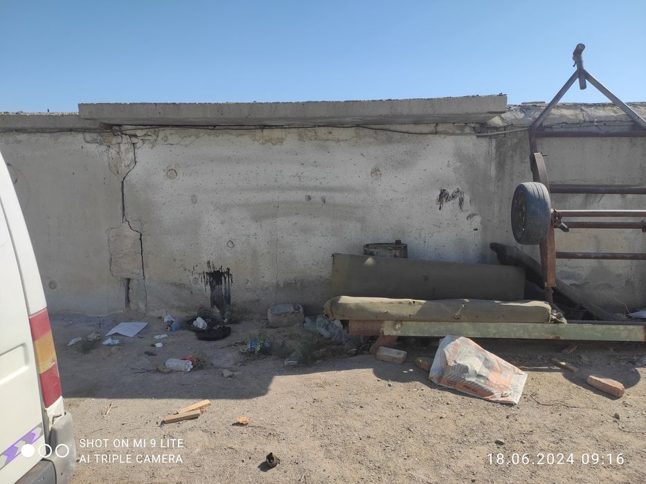 garaj srochna sotiladi