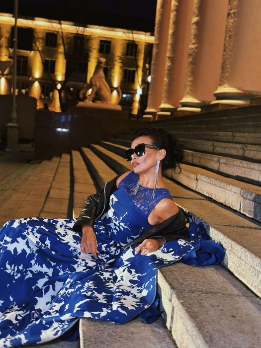 Ведущая мероприятий, певица