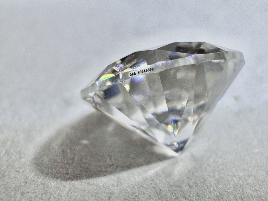 Диамант 2.5 карата , мойсанит за бижу и подарък