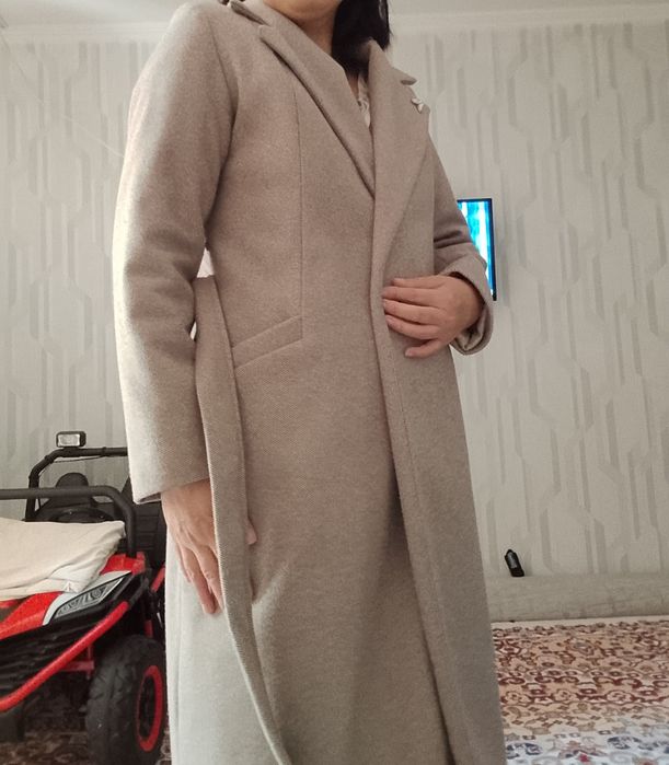 Продам пальто 44 размер.