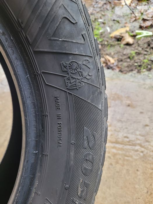 Vand  4 cauciucuri 200/55/16