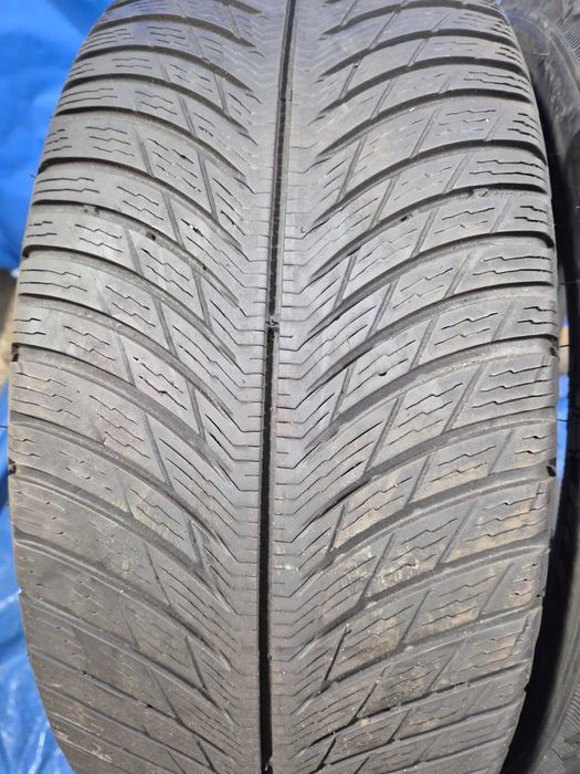 225/45/18 95v Michelin