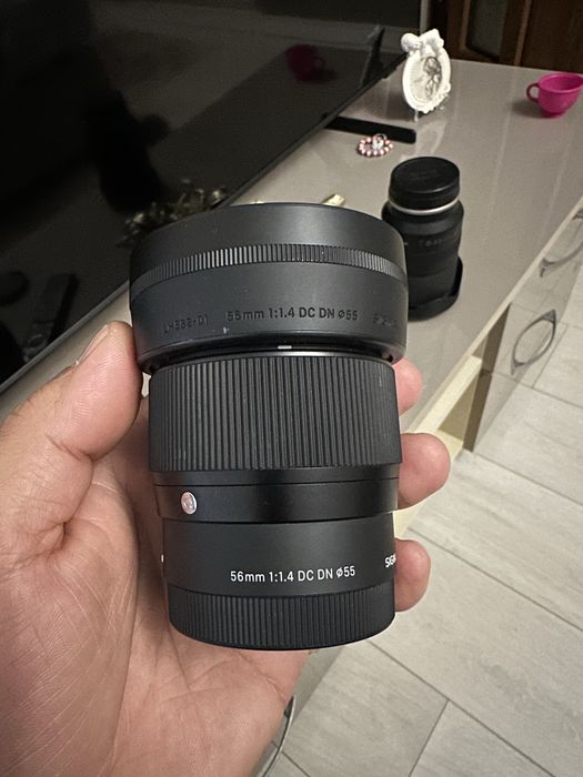 Vand obiectiv Sigma 56 mm f 1.4 ,Sony E APSC