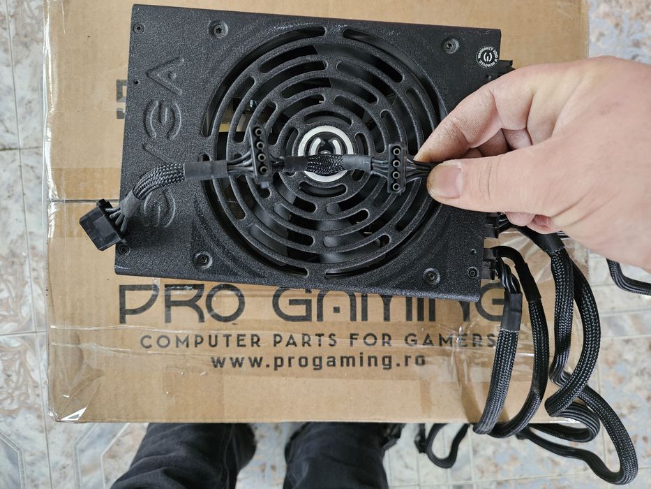 Sursa EVGA 1300G2 SuperNova