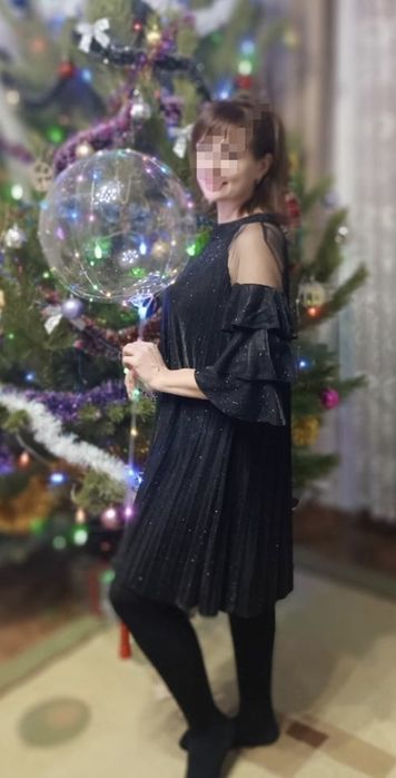 Продам женские платья