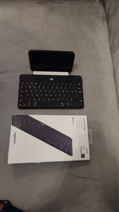 Tastatura  Feysy-to-go Bluetoorh pentru Iphone