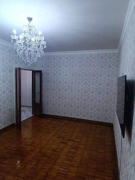 Двухкомнатная  квартира   Спутник -7  2³/1/4