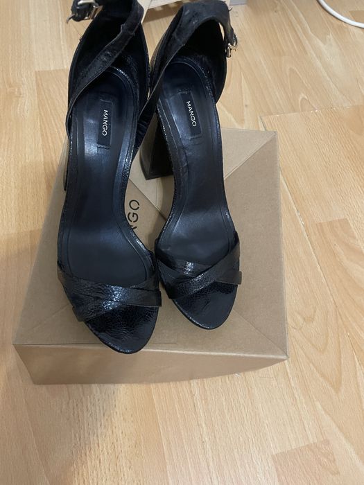 Босоножнки Mango