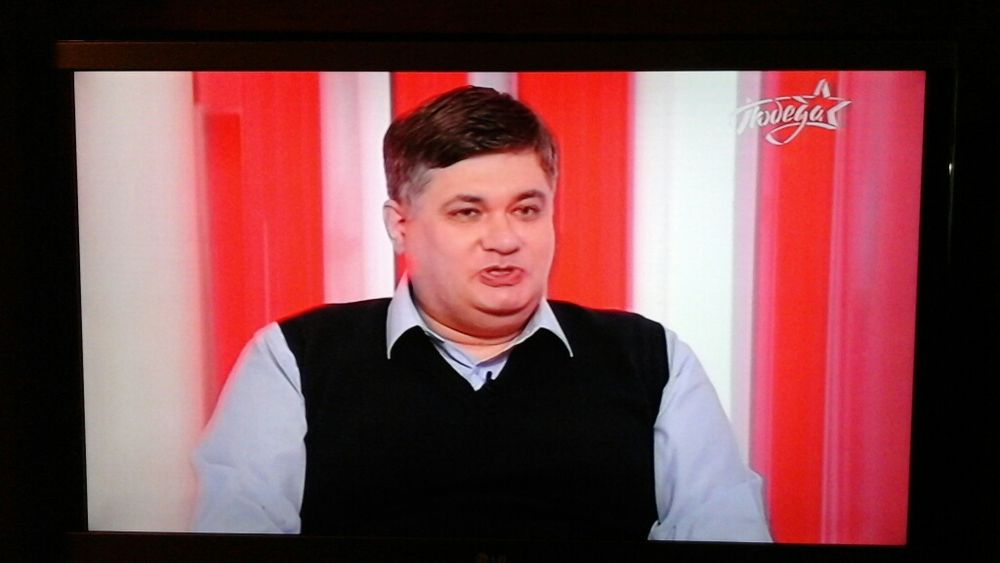 Телевизор LG  107см.