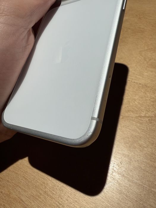 Продам Iphone 17 pro Max 256 GB   590 тысячь тенге
