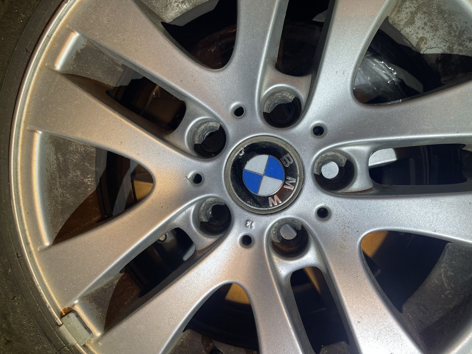 Зимни гуми с джанти 16цола бмв