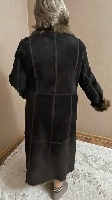 Продам верхнюю одежду