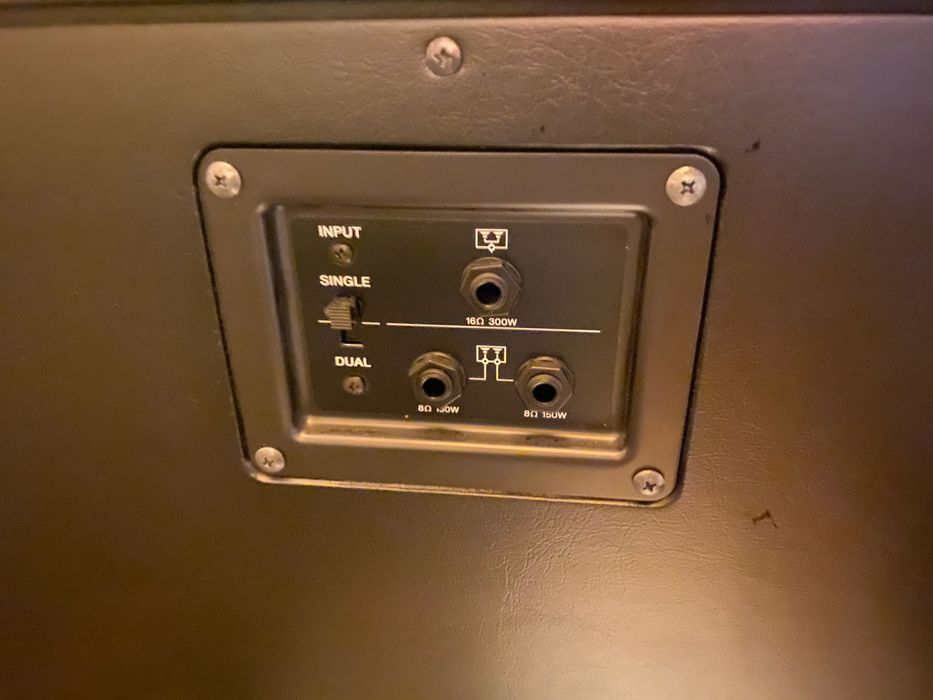 Yamaha THR 100 Amp + 2x12 Box Stereo/XLR/IR 100/50/25W