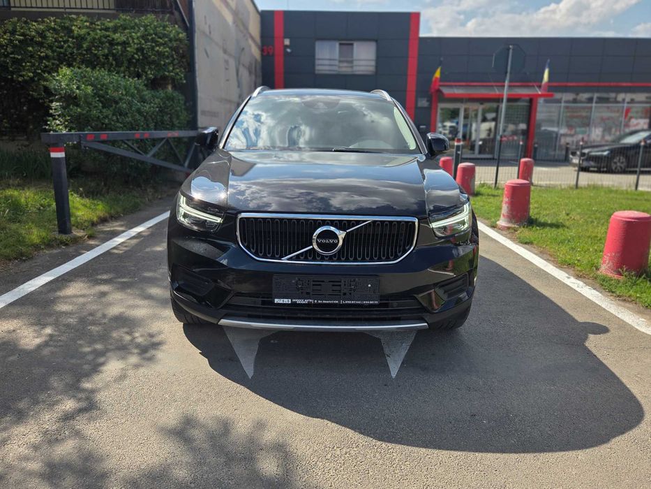 VOLVO XC40 2020