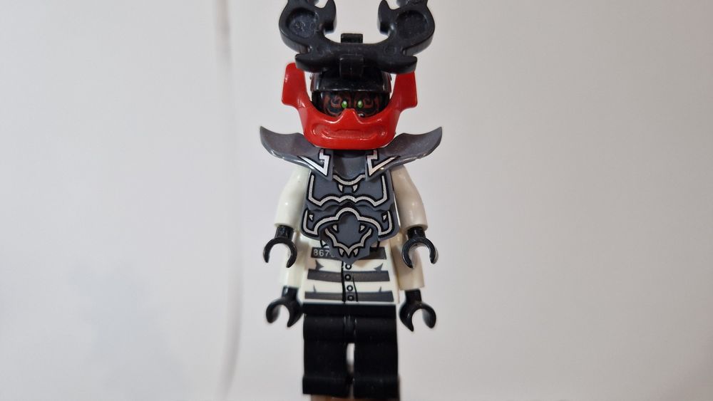 Продаю Lego ninjago имеется коробка и инструкция