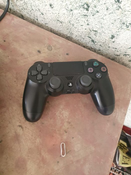 Sony PlayStation 4