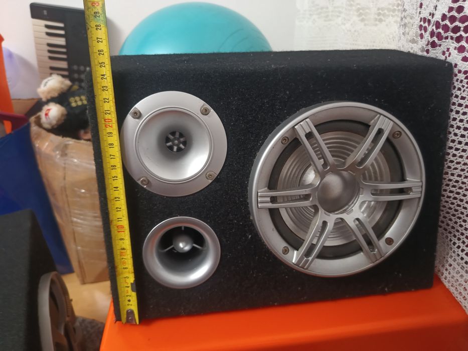 Subwoofer auto stare buna