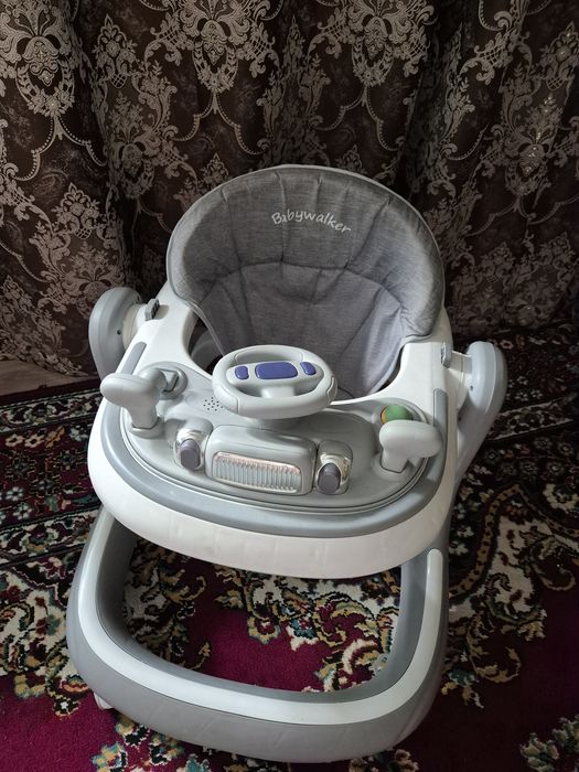 Ходунки Babywalker