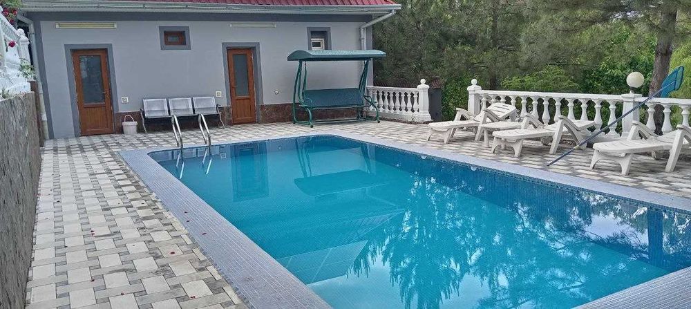 Чимган семейная дача - dacha с Зимним тёплым бассейном и сауной для 15