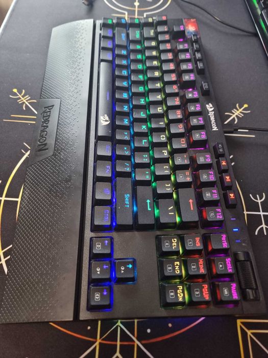 Tastatura Gaming Redragon Vishnu RGB Wireless Mecanica Red Switch