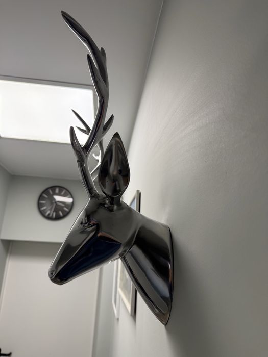 Скулптура на елен / 80-те