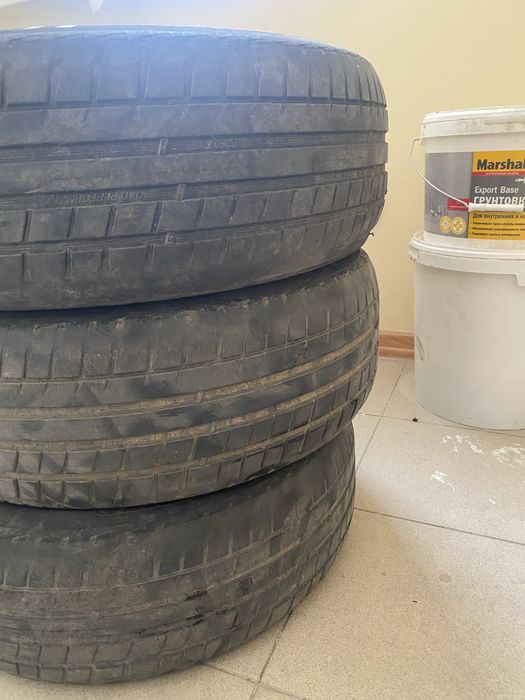 Резина 195/60r15летняя