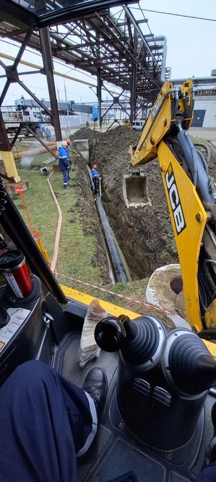 Услуги экскаватора - погрузчика JCB.