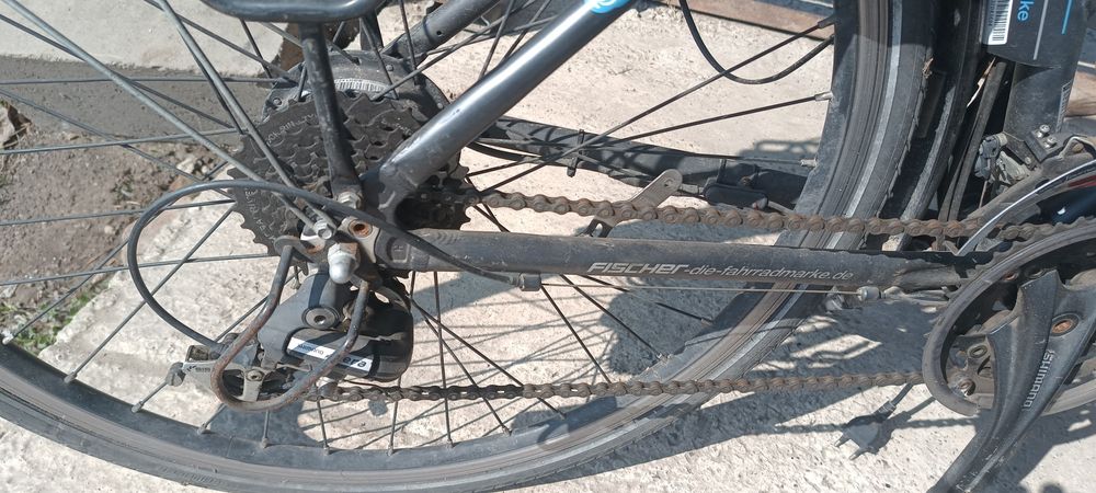 Bicicleta electrica asistata cu 9 viteze electric și 21 mecanice