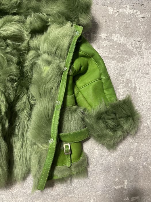 Дубленка натуральная на девочку 4-5 лет