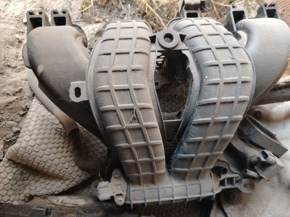 Лансер 2.4.Всасыв. коллектор