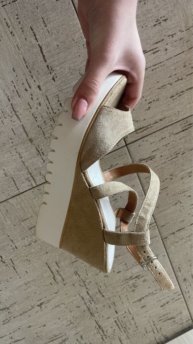 Sandale Bata, marimea 37