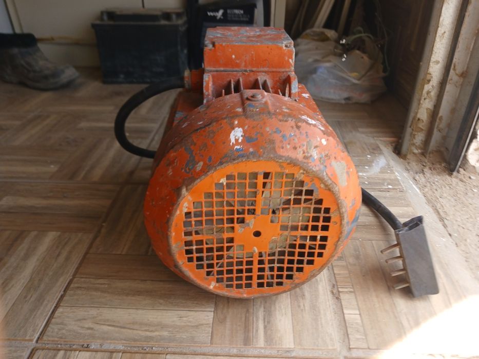 Асинхроннный Двигатель Аирс100S4УЗ