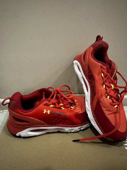 Маратонки Under Armour