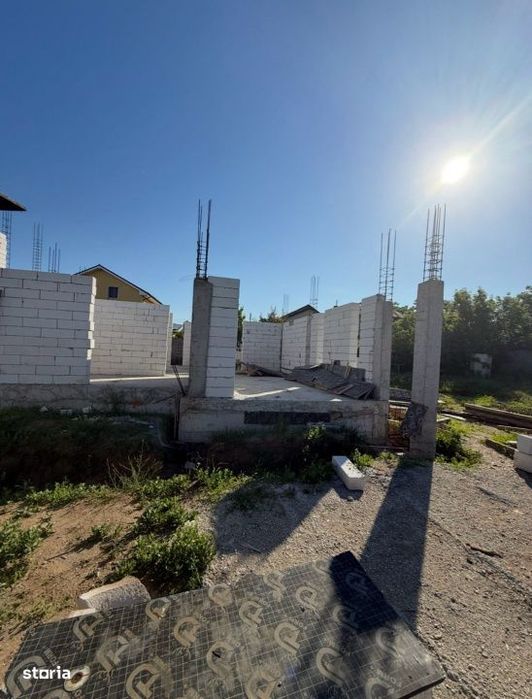 Casa la rosu sau la cheie, 170 mp, zona Ford -Carcea