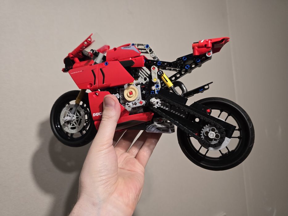 LEGO Technic Ducati оригинал