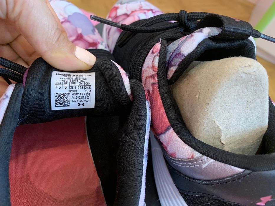 Дамски  маратонки Under Armour, N 37/ EUR  38,5 , стелка - 24,5 см.