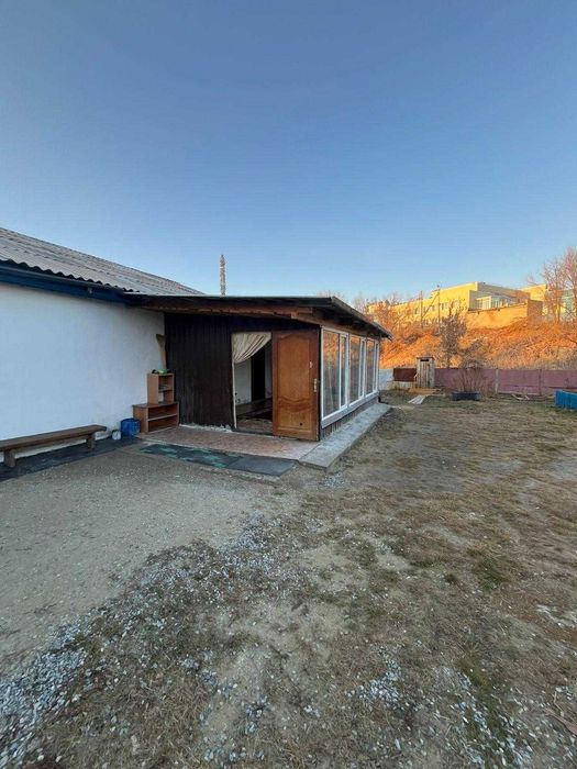 Продам  4х комнатный дом в городе недорого