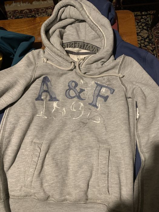 Abercrombie and Fitch, Meru, Cropp