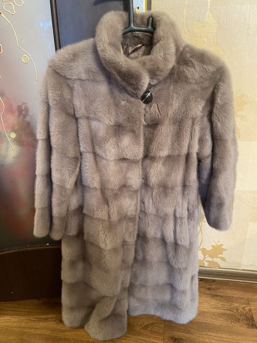 Продам норковую шубу