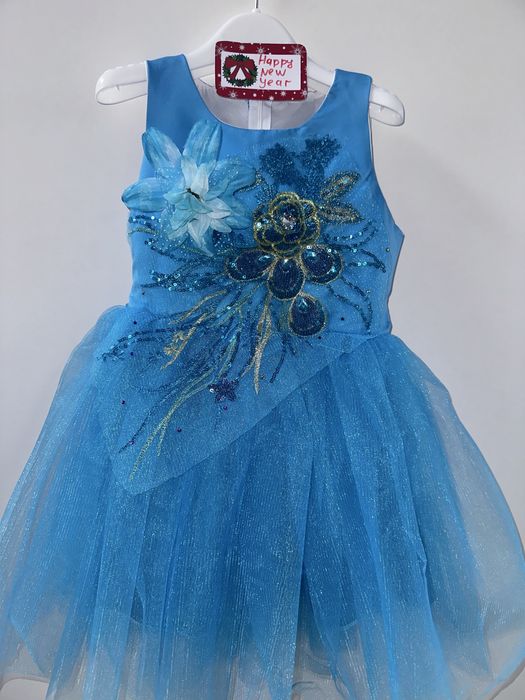 Нарядные платья для девочек