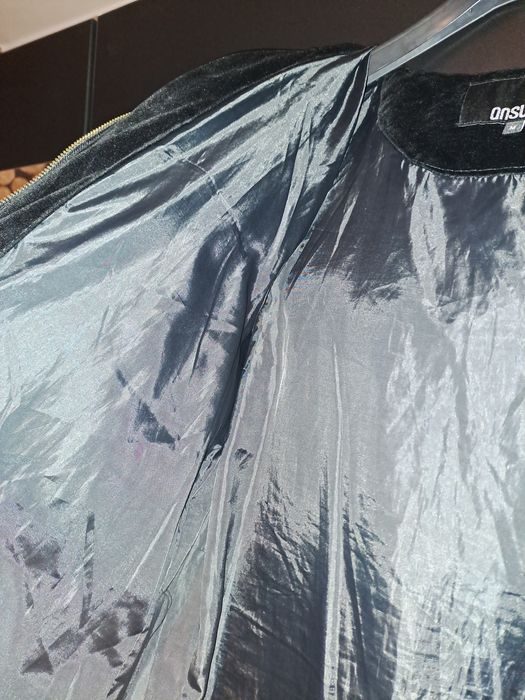 Зимно палто олекотено