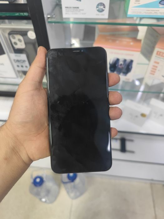 Iphone Xs max sotiladi