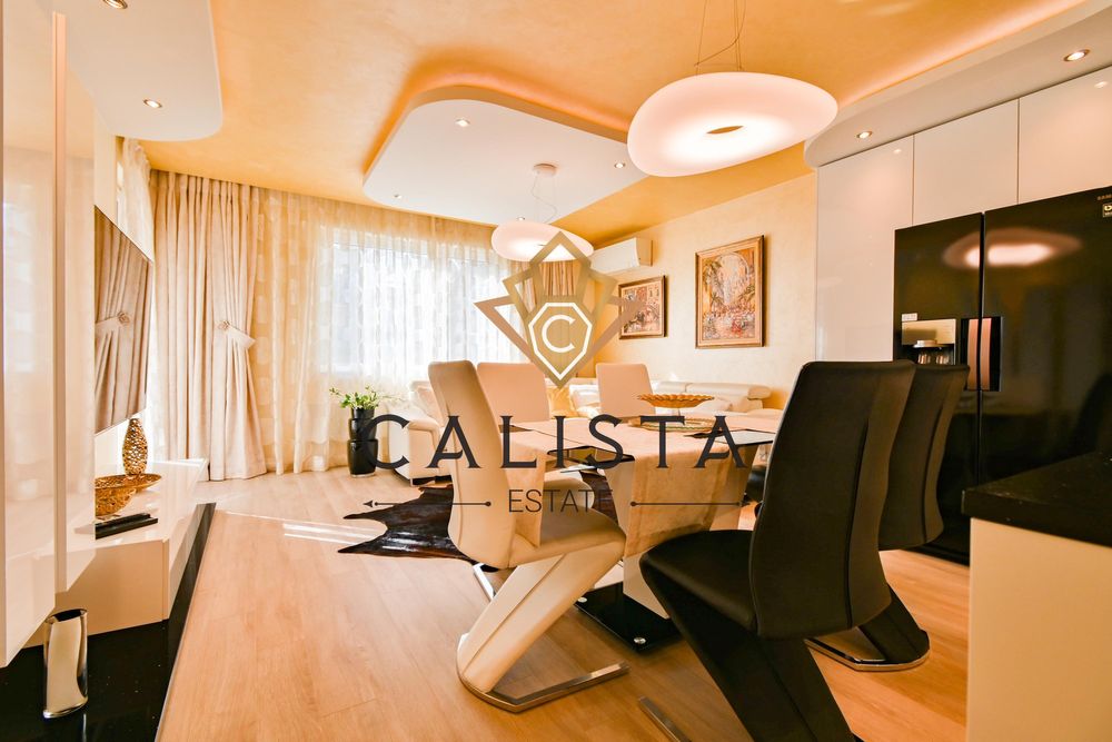 Дава се под наем Тристаен апартамент в София, Център - 119 кв.м за 1136.79 € - Снимка #2