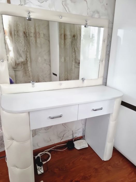 Продам комод и пуфик