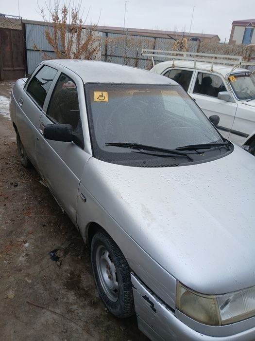Продам авто ваз 2110