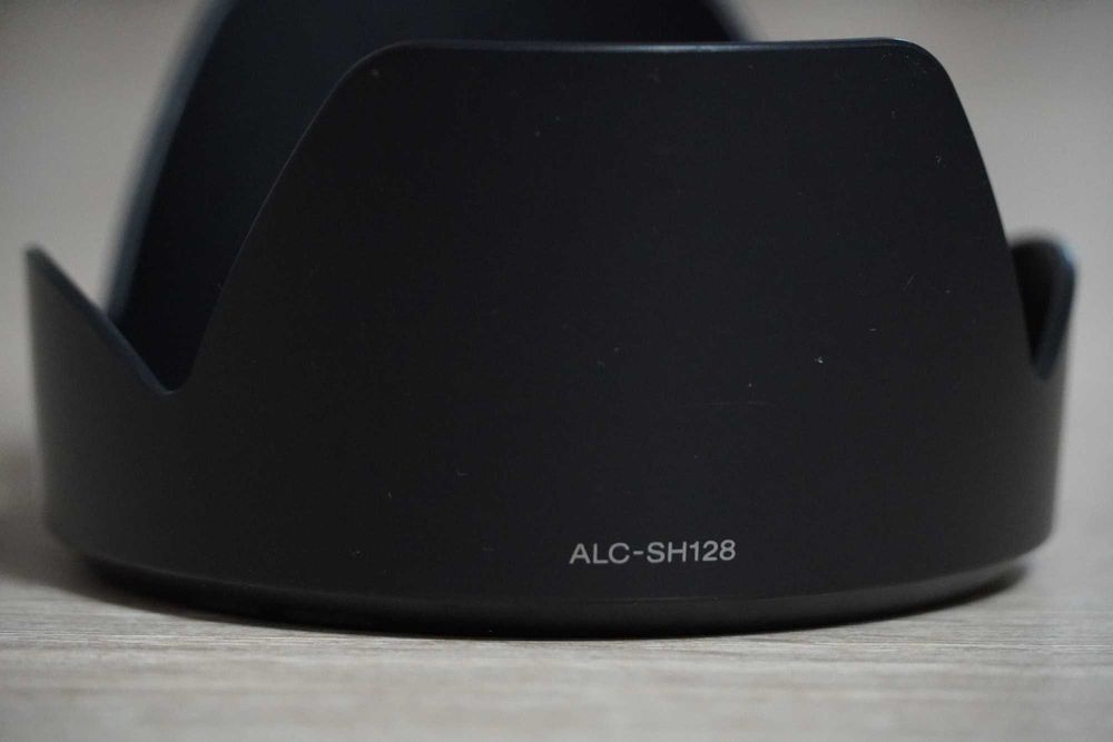 Бленда объектива 18-105 ALC-SH128