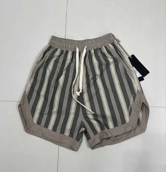 Pantaloni Scurti Made By Society