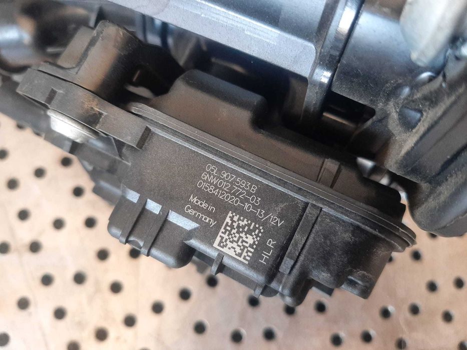 corp carcasa termostat 2.0 tdi dtp audi q5 sq5 fy 05l907593b
